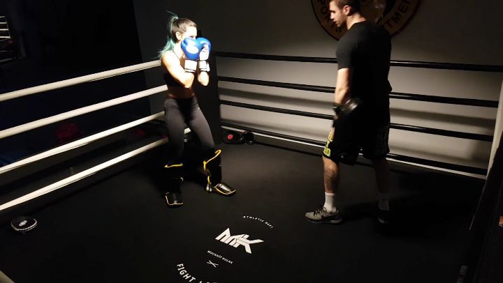Flowpilates Kickboks Dersleri